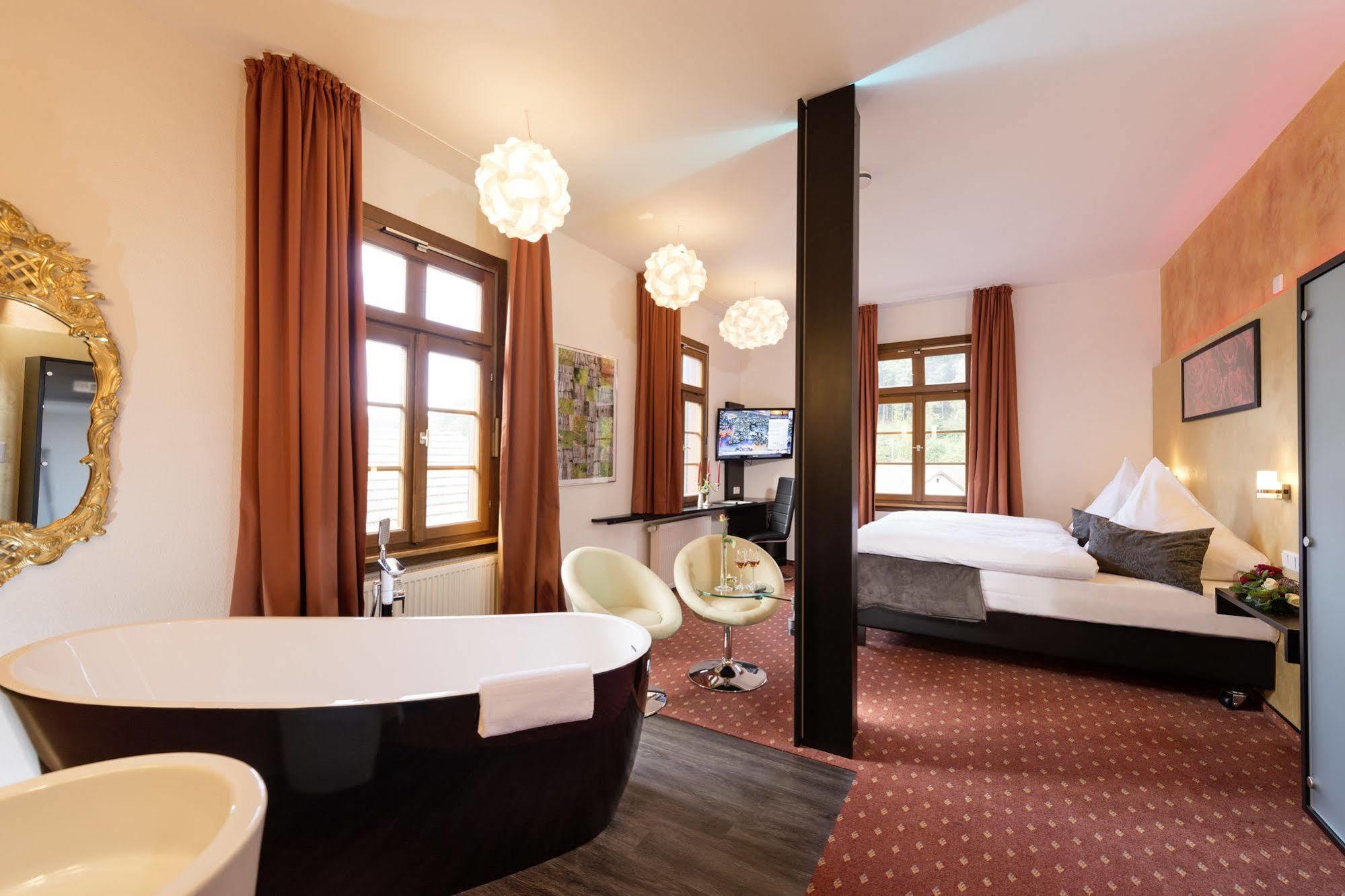 Hotel Landgasthof Koenig Von Preussen Marxzell Exteriör bild